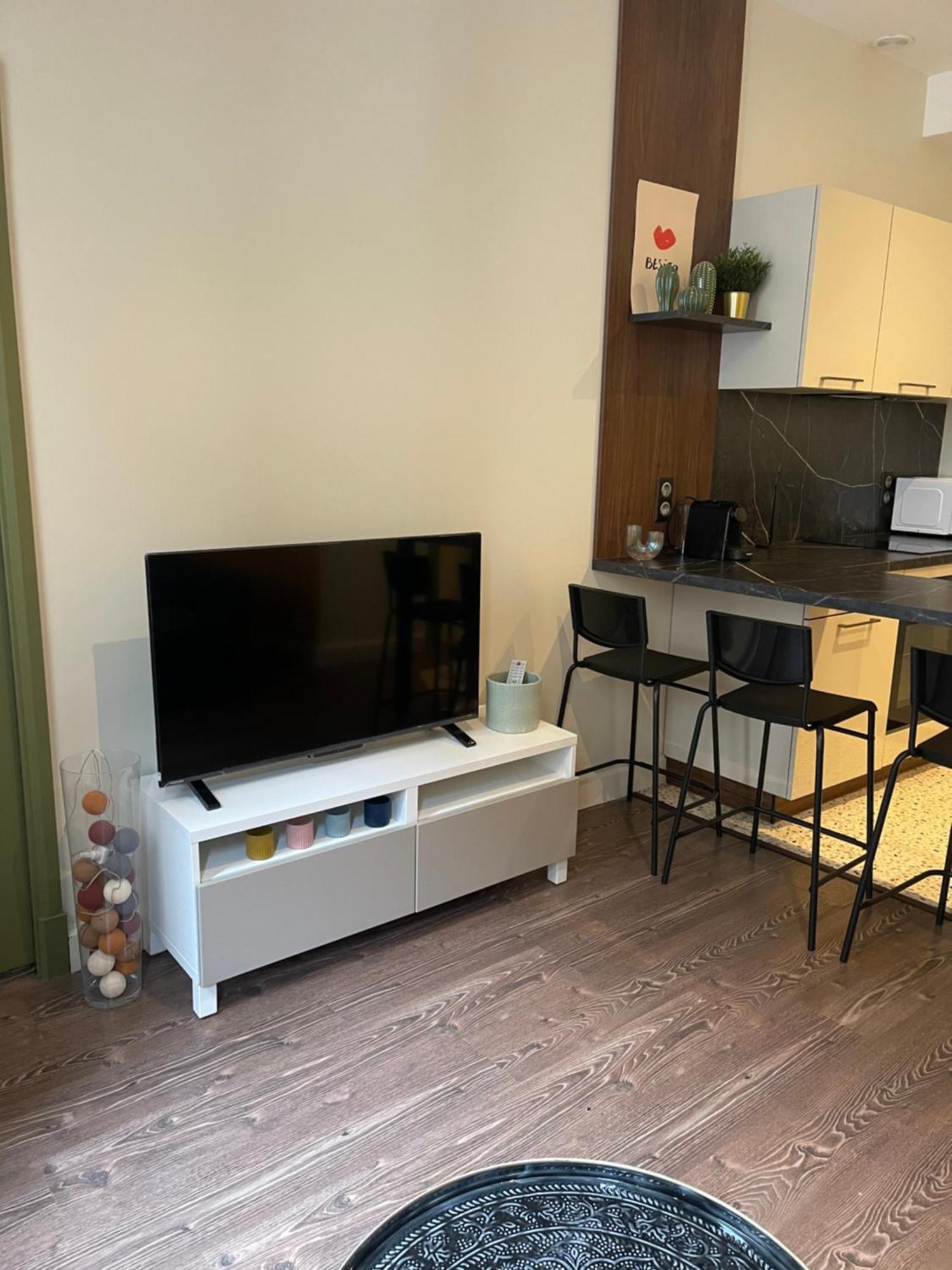Appartement Au Coeur Du Centre Ville De Каркассон Экстерьер фото